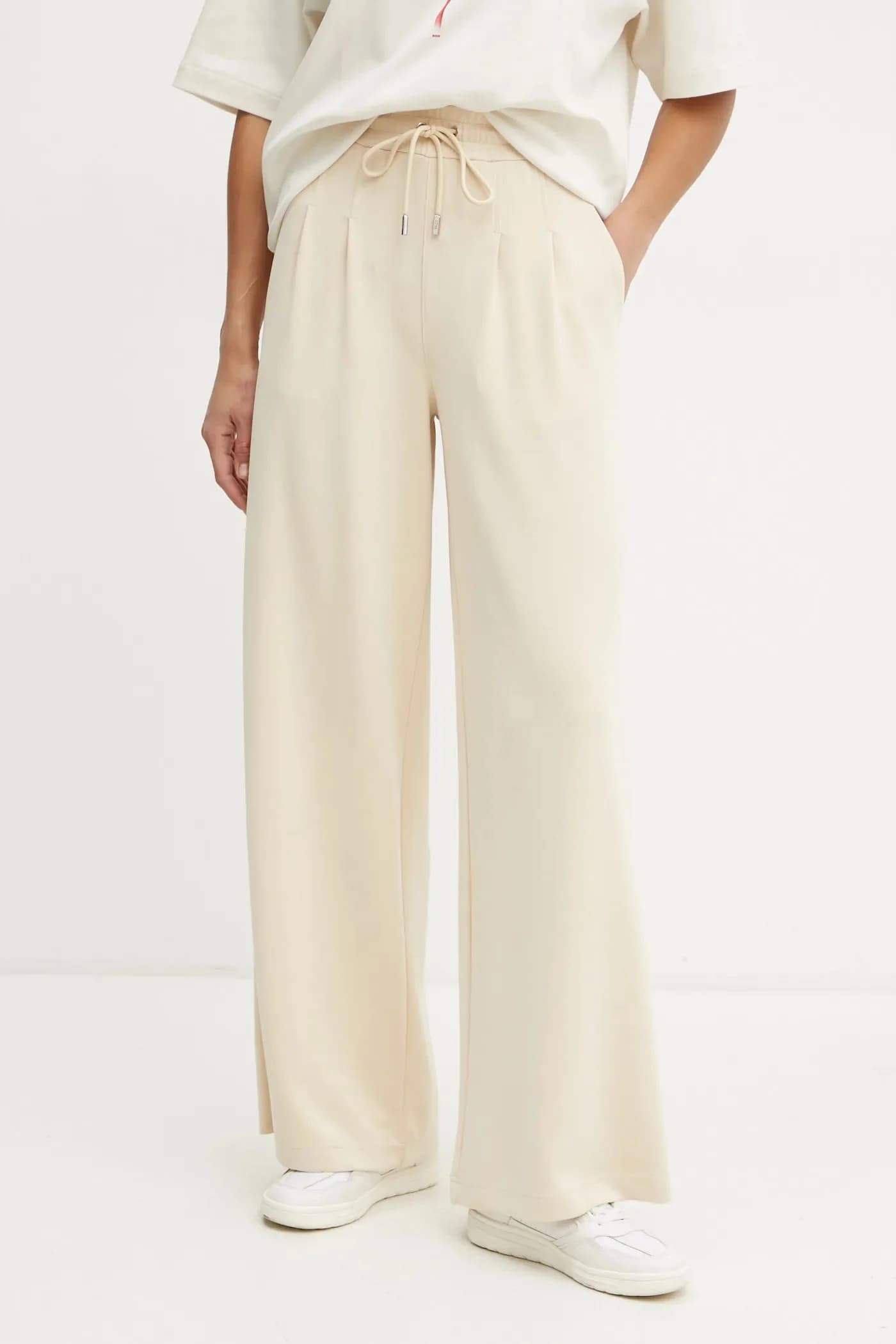 Спортивные штаны