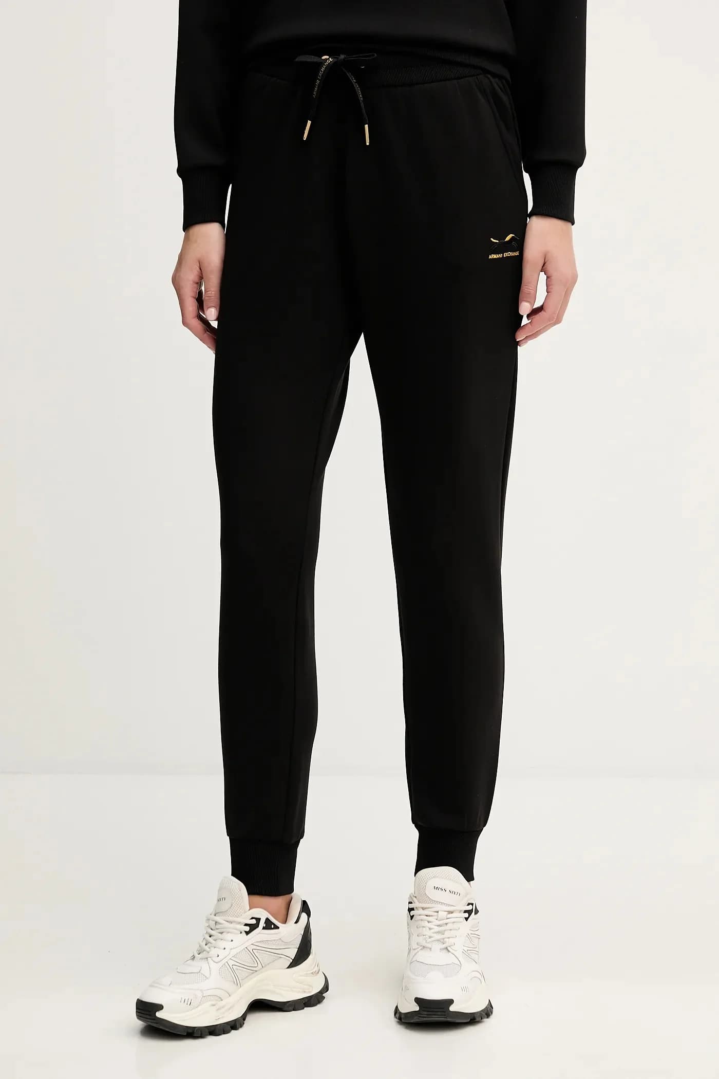 Спортивные штаны