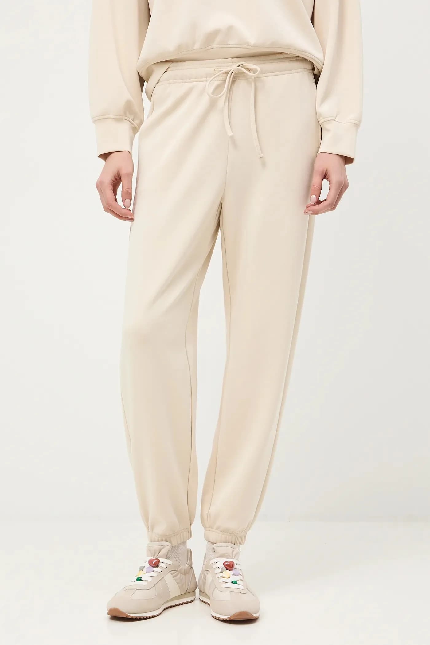 Спортивные штаны