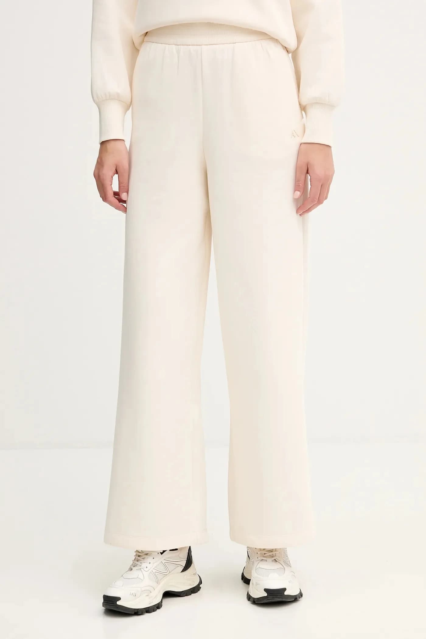 Спортивные штаны