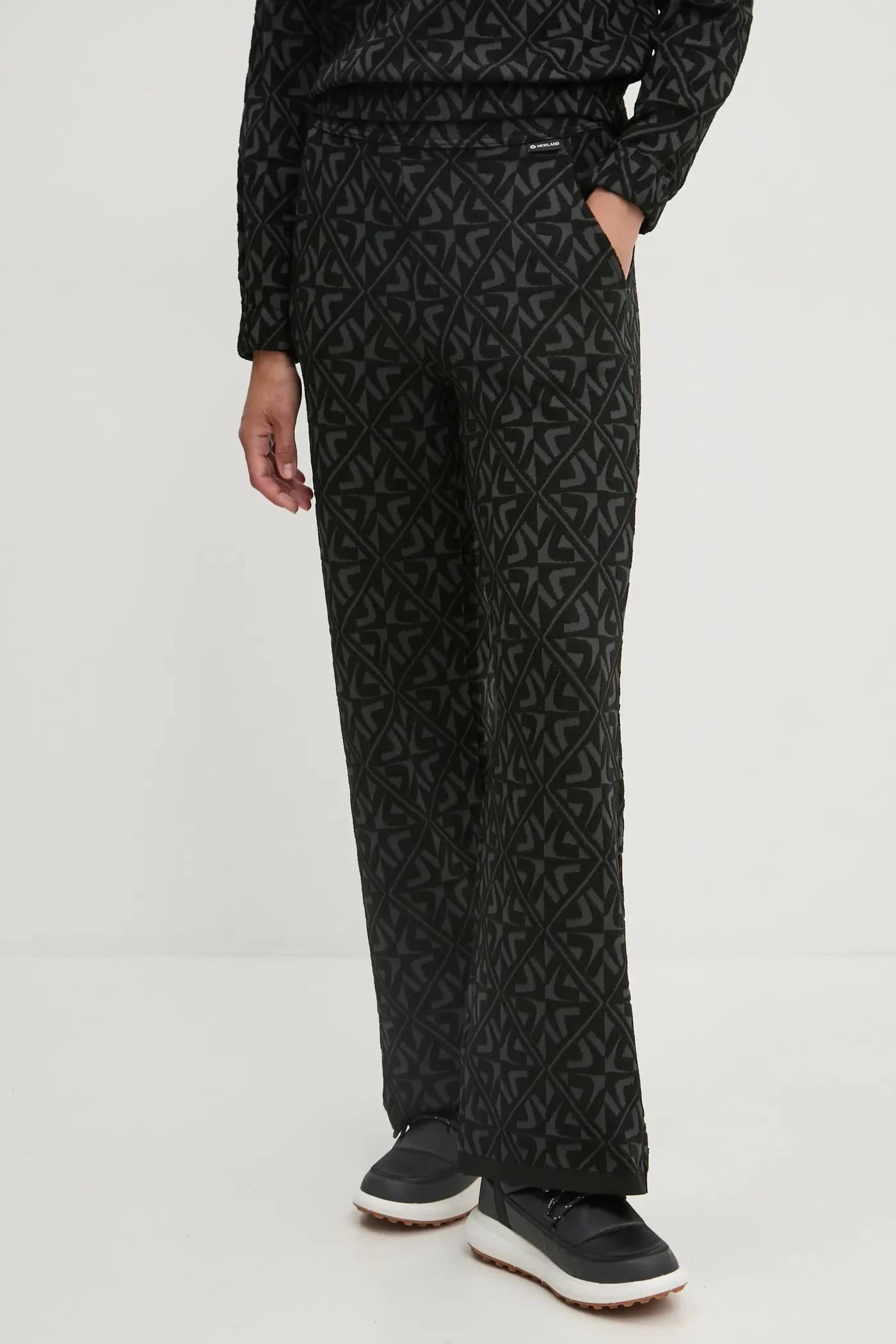 спортивные штаны Амира