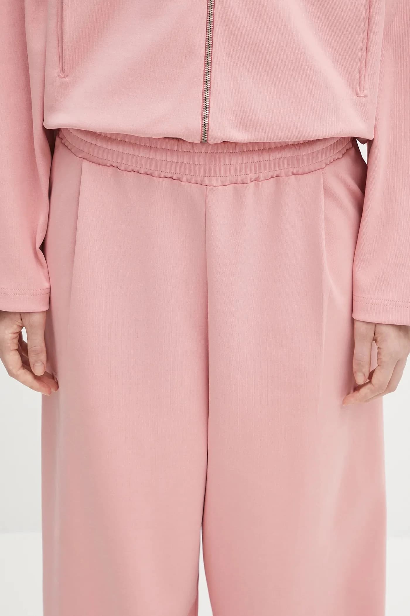 DNA Брюки из двойного джерси со складками - фото 4