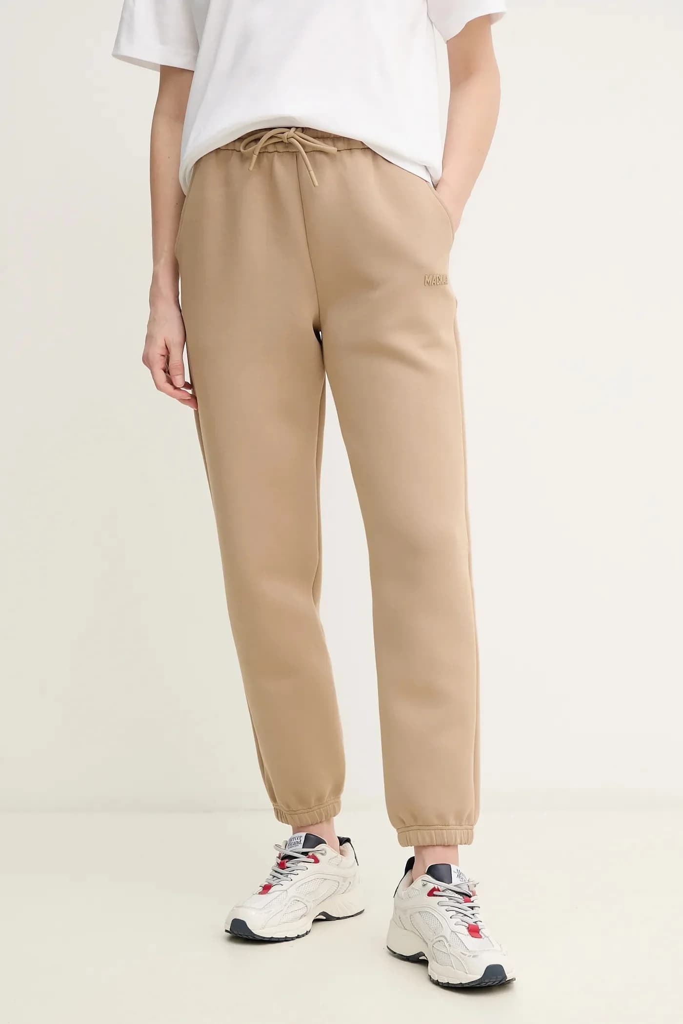 Спортивные штаны