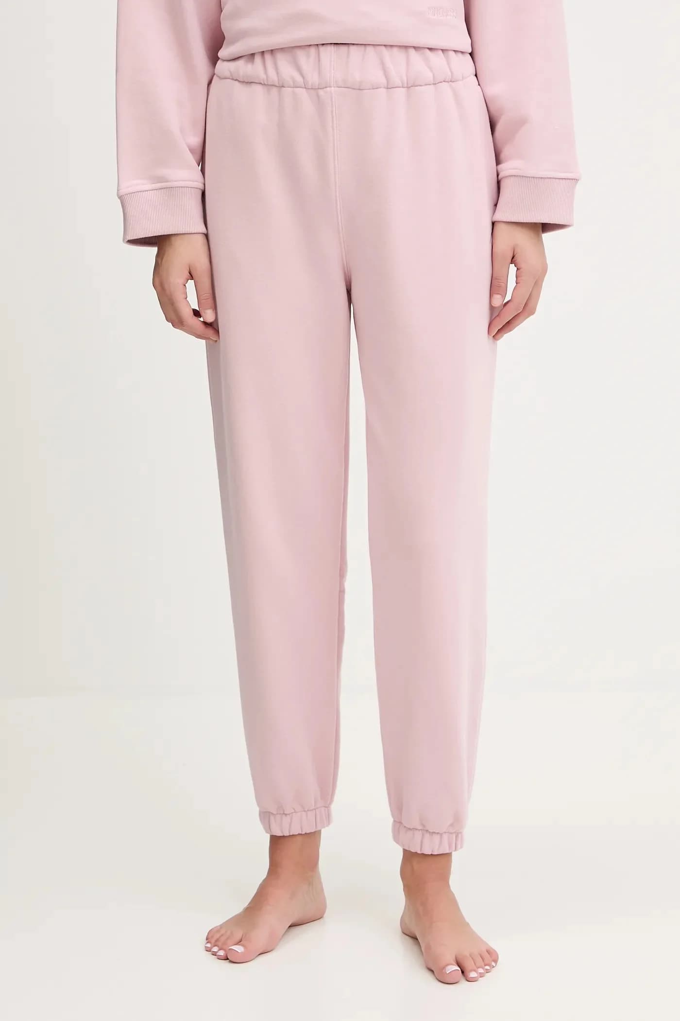 Добрые спортивные штаны