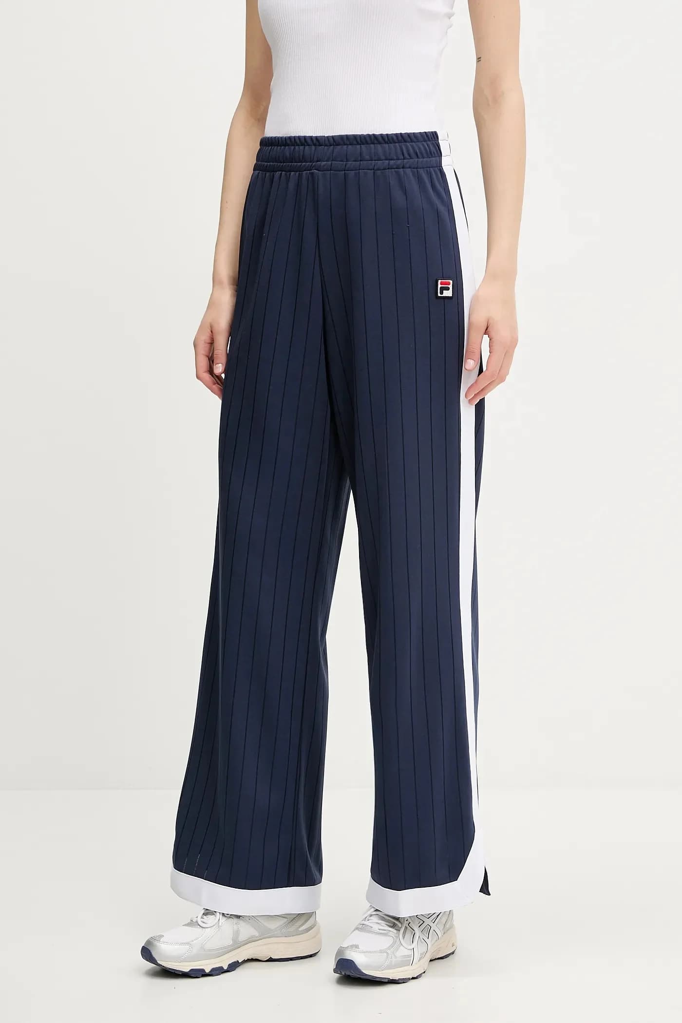 Лорка спортивные штаны