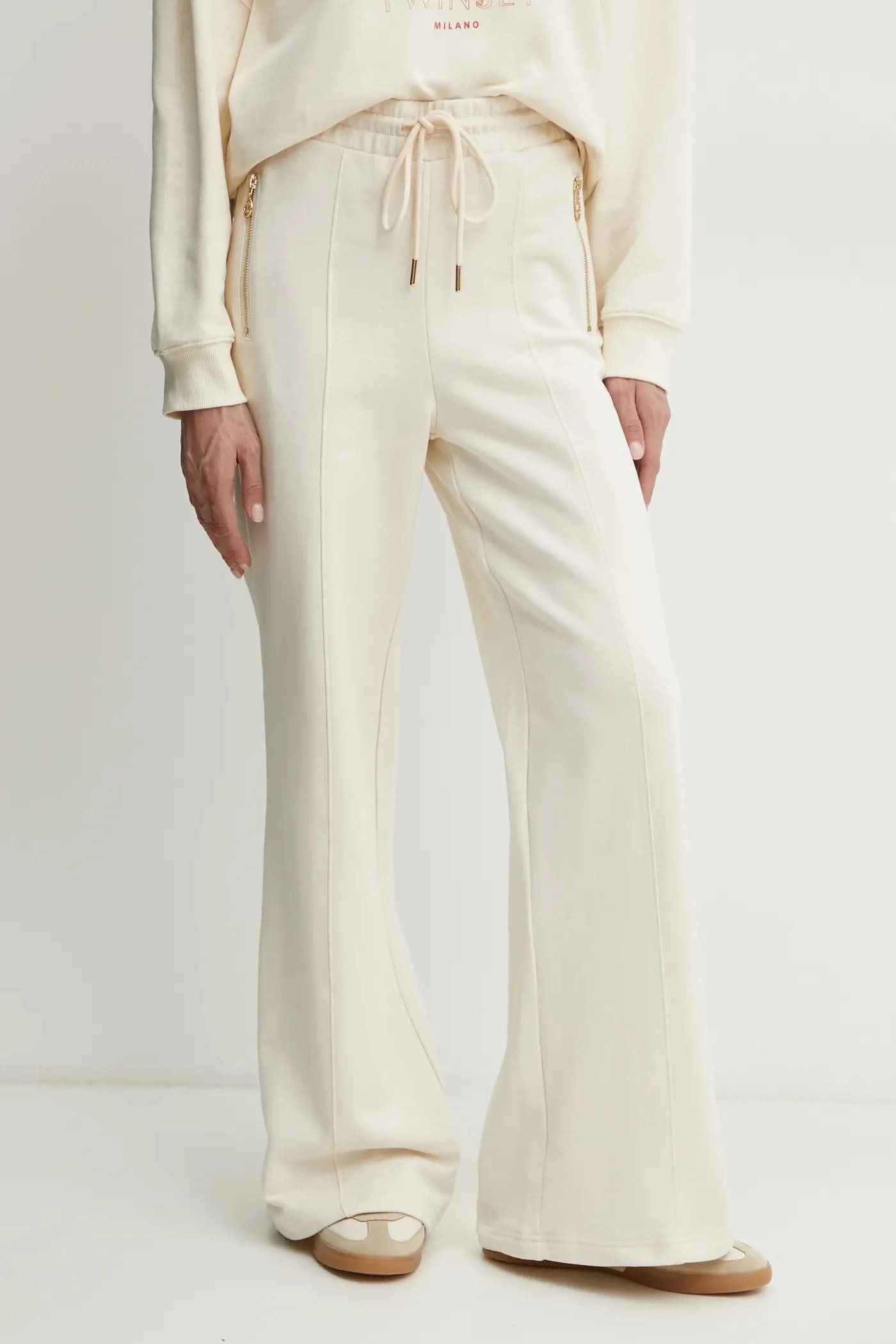 Спортивные штаны