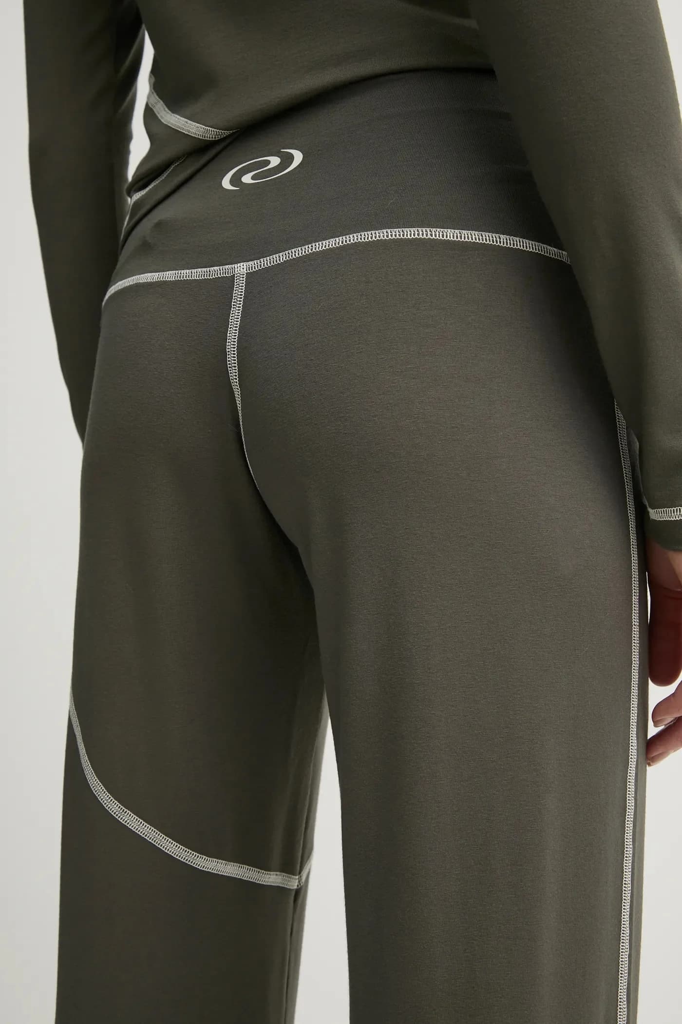 Резюме Спортивные штаны CoraRS - фото 4