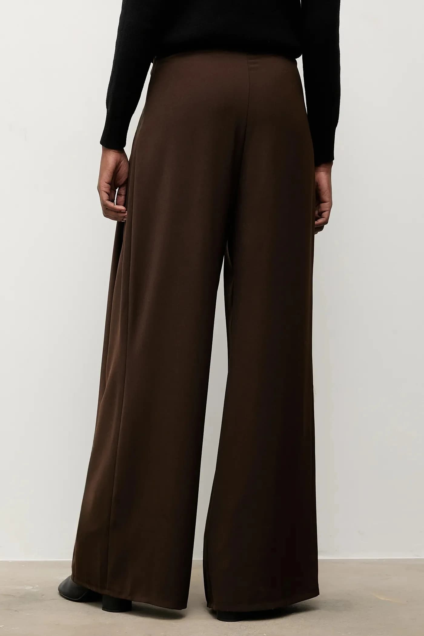 Скреплены брюками Answear.LAB и LOBOS. - фото 4