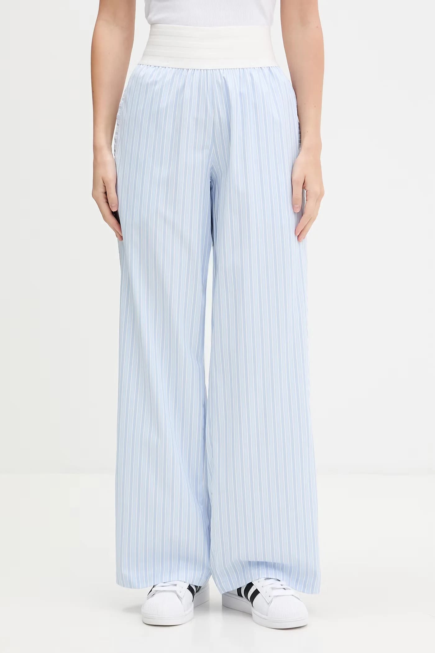 Брюки Essentials