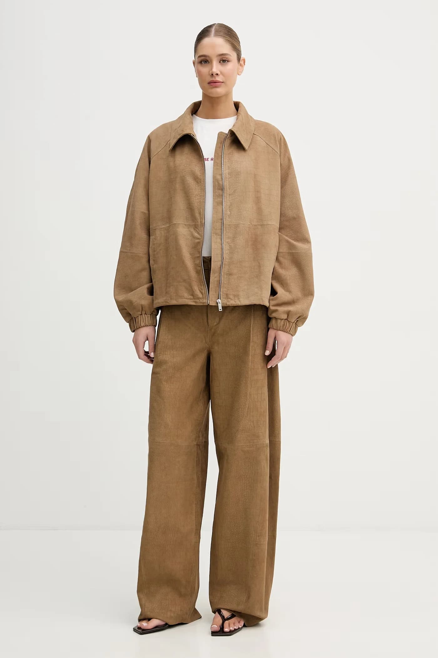 Женская кожаная куртка - фото 2