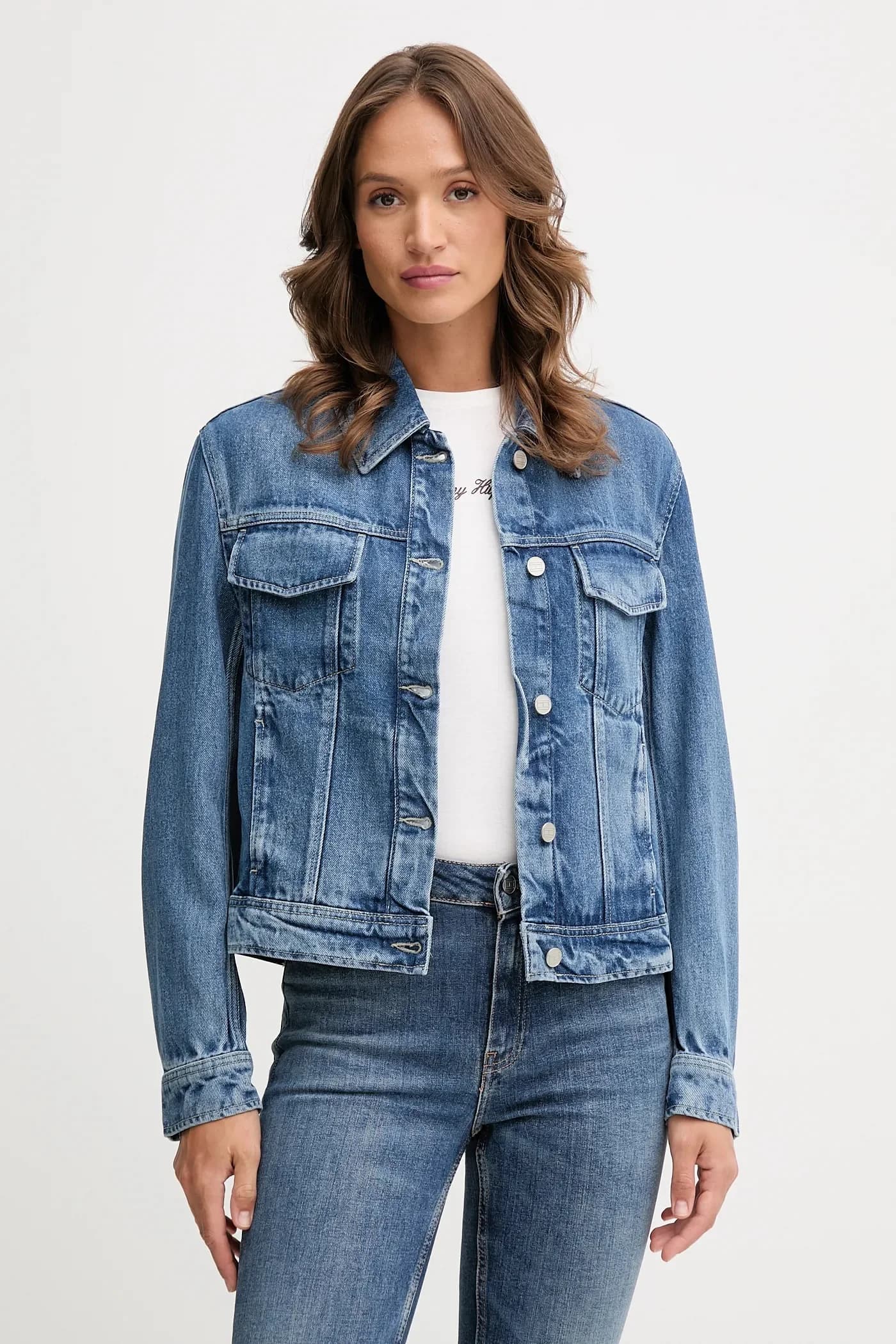 Джинсовая куртка