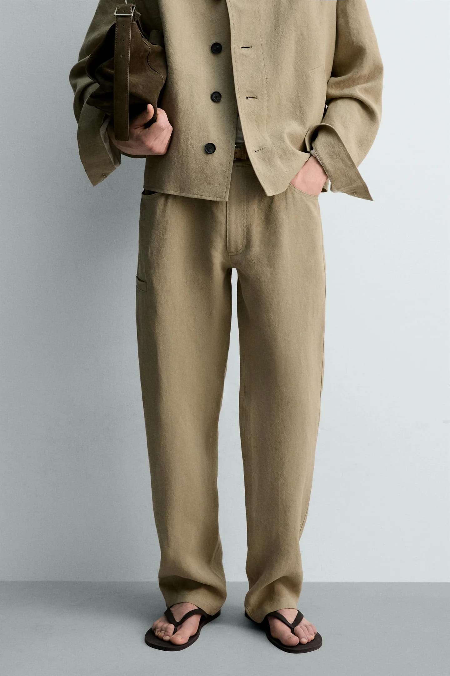 БРЮКИ ИЗ 100% ЛЬНА, ОГРАНИЧЕННАЯ ВЫПУСКА БАЛЛОННОГО КРОЯ - фото 2