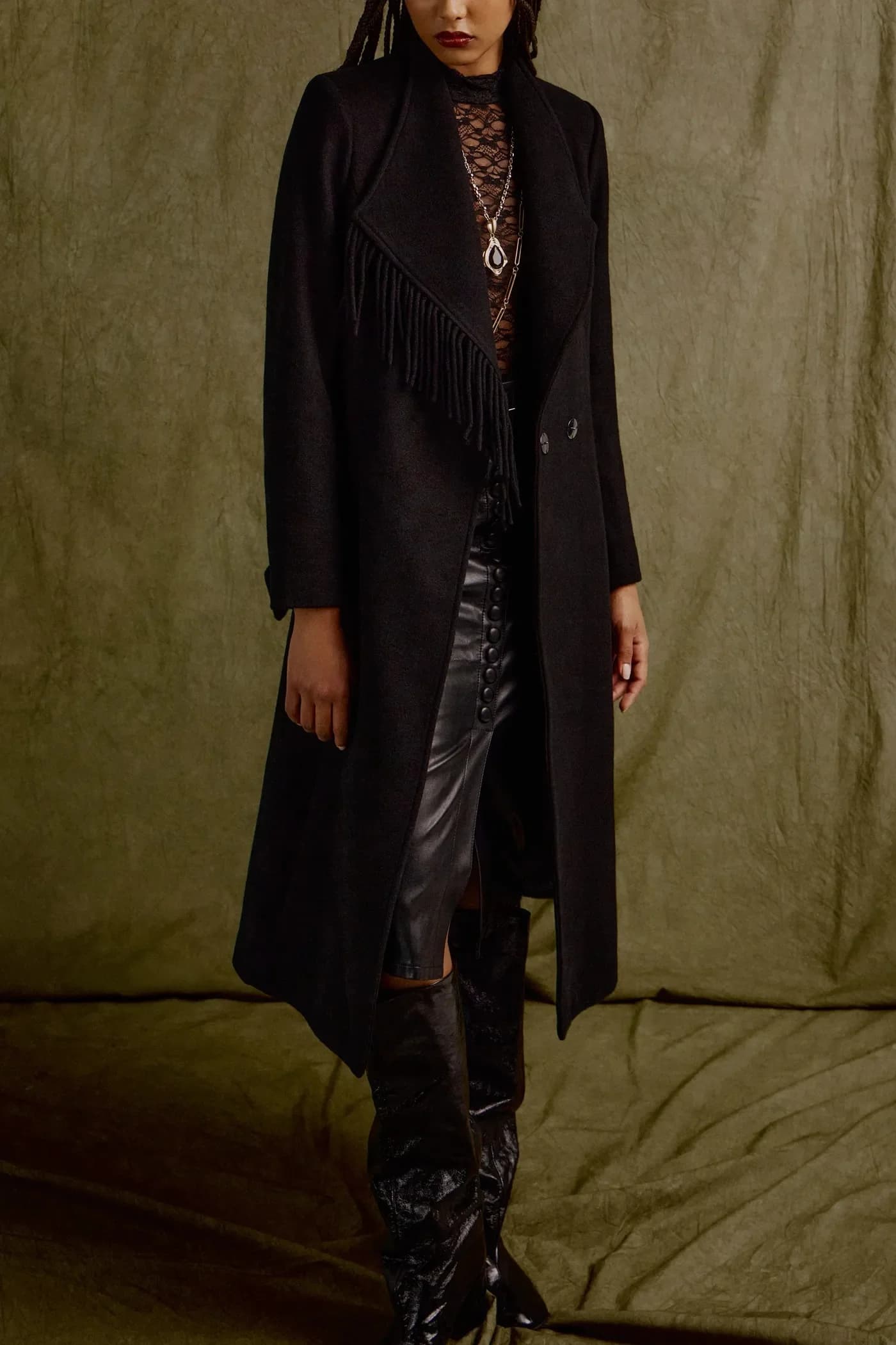 Шерстяное пальто