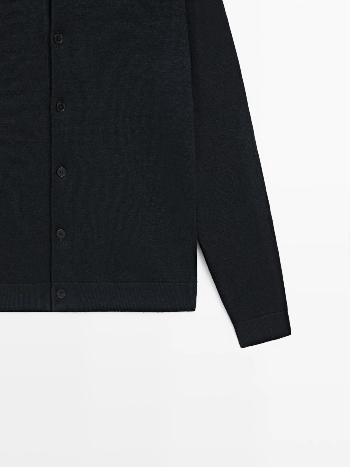 Вязаный льняной кардиган на пуговицах. - фото 7