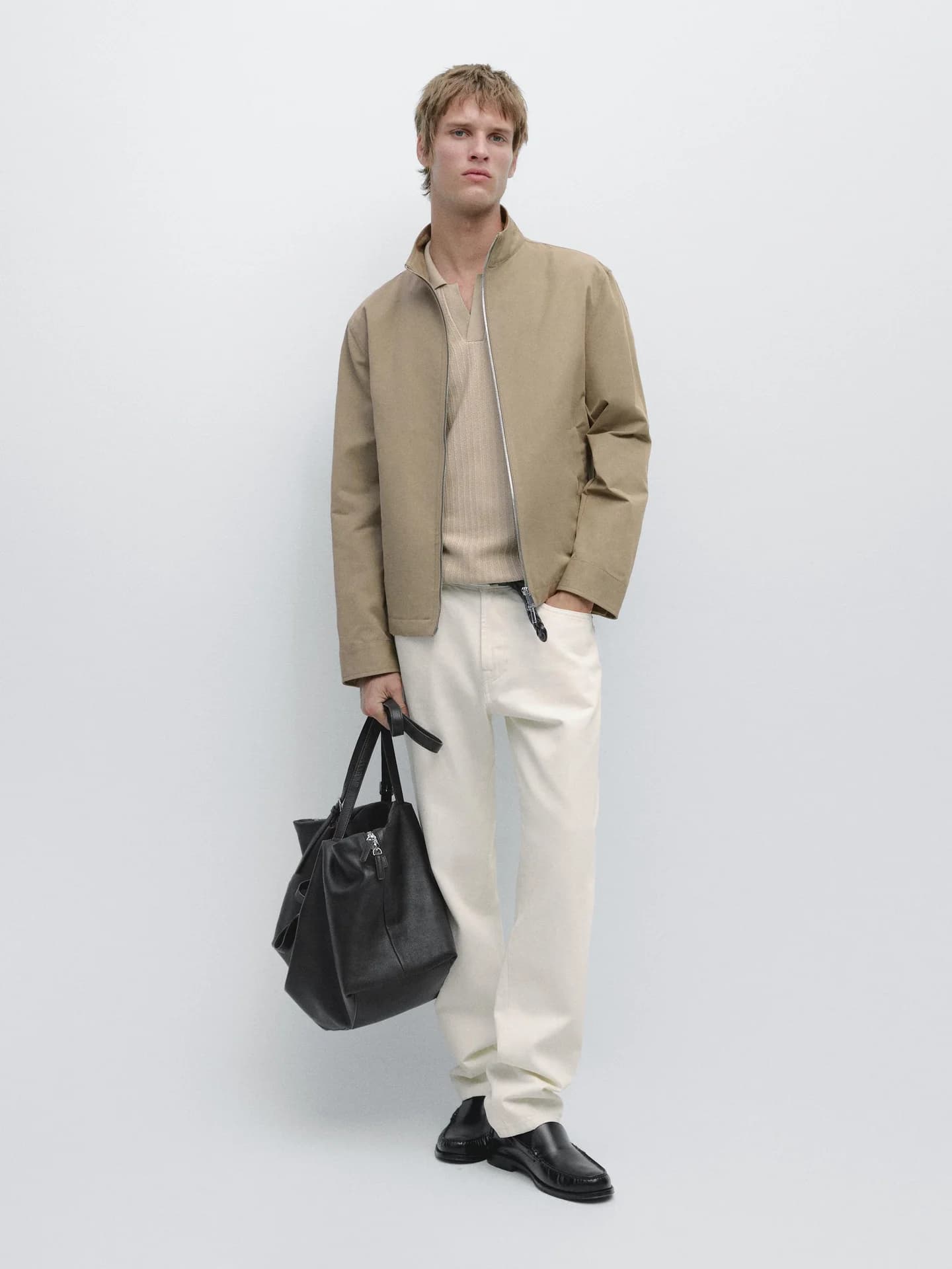 Короткая куртка с карманом