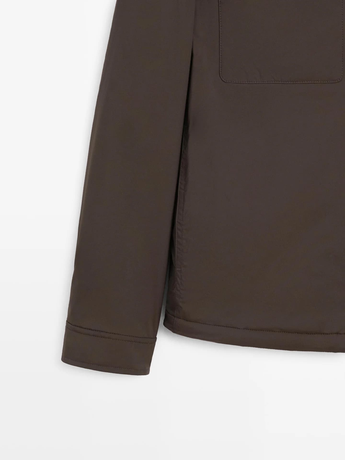 Рубашка с карманами и воротником