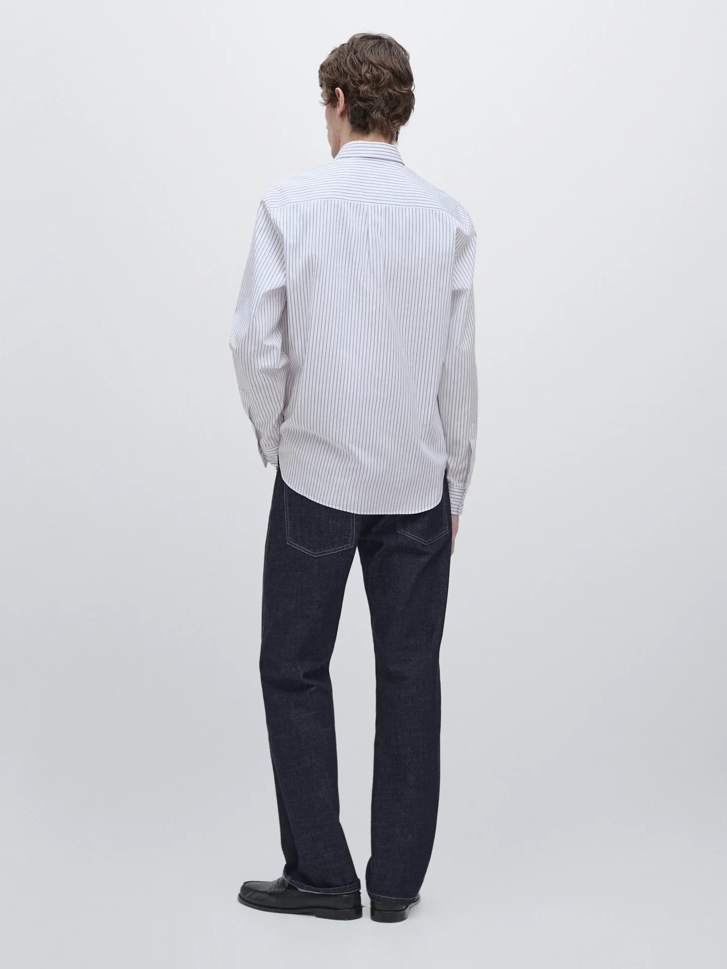 Полосатая рубашка обычного кроя - фото 10