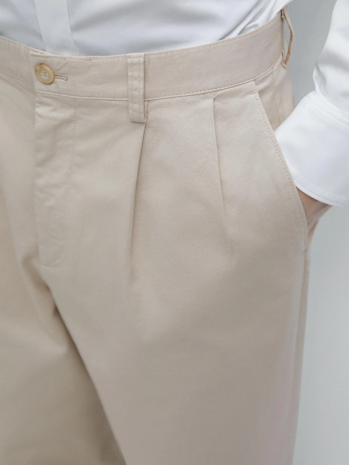 Брюки из смесового хлопка со складками - фото 5