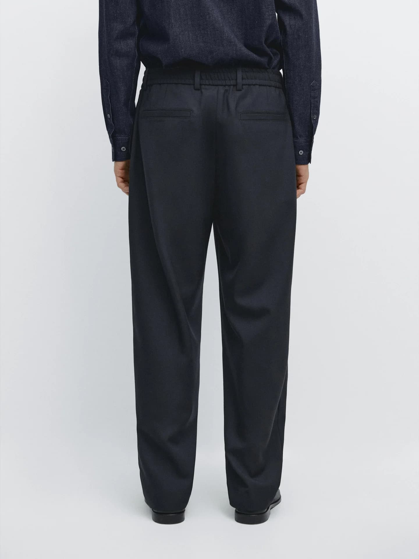 Брюки из прохладной текстурированной шерсти. - фото 2