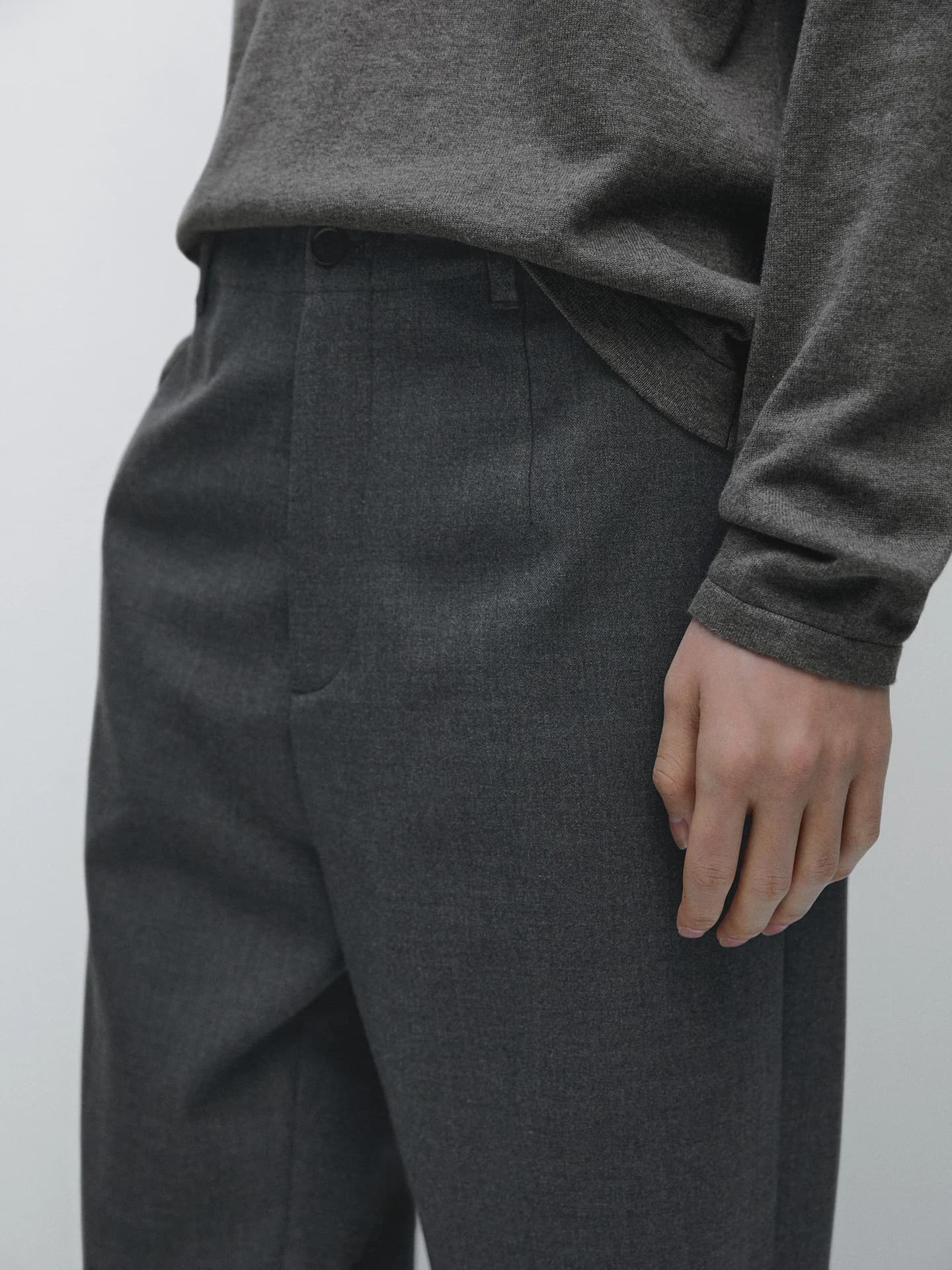 Брюки структурированного плетения из прохладной шерсти. - фото 7