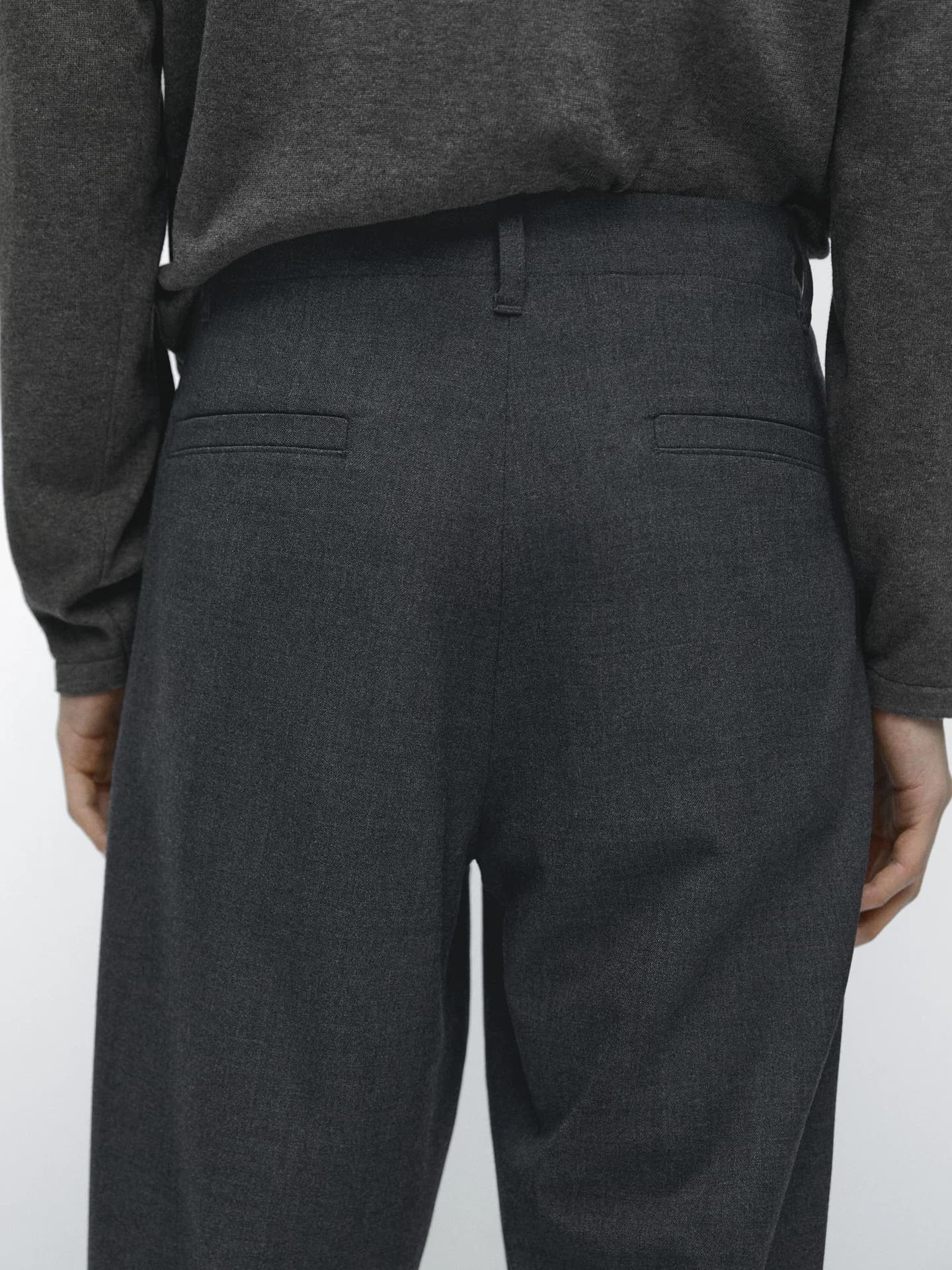 Брюки структурированного плетения из прохладной шерсти. - фото 9