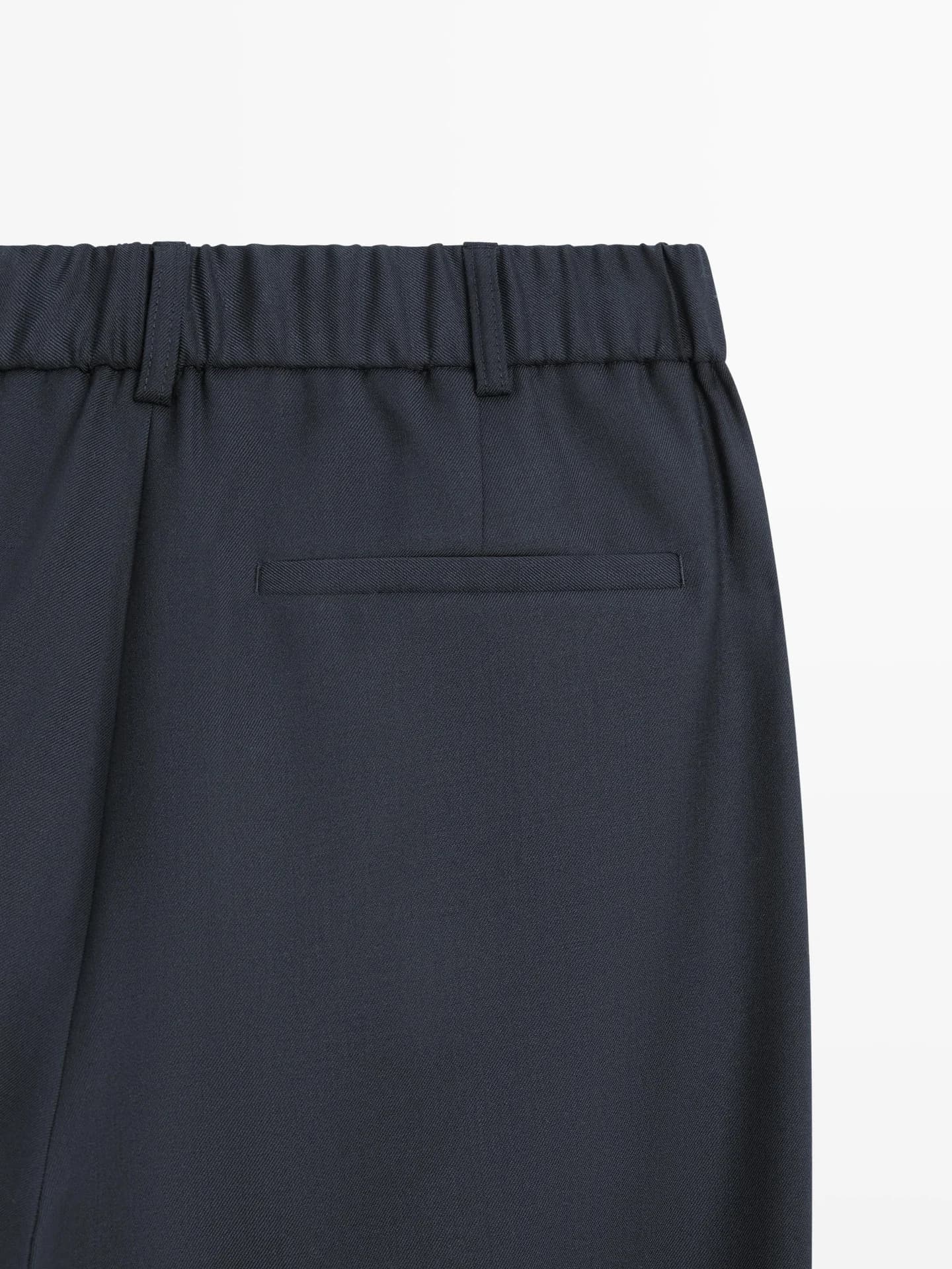 Брюки свободного кроя из смесовой шерсти со складками - фото 9