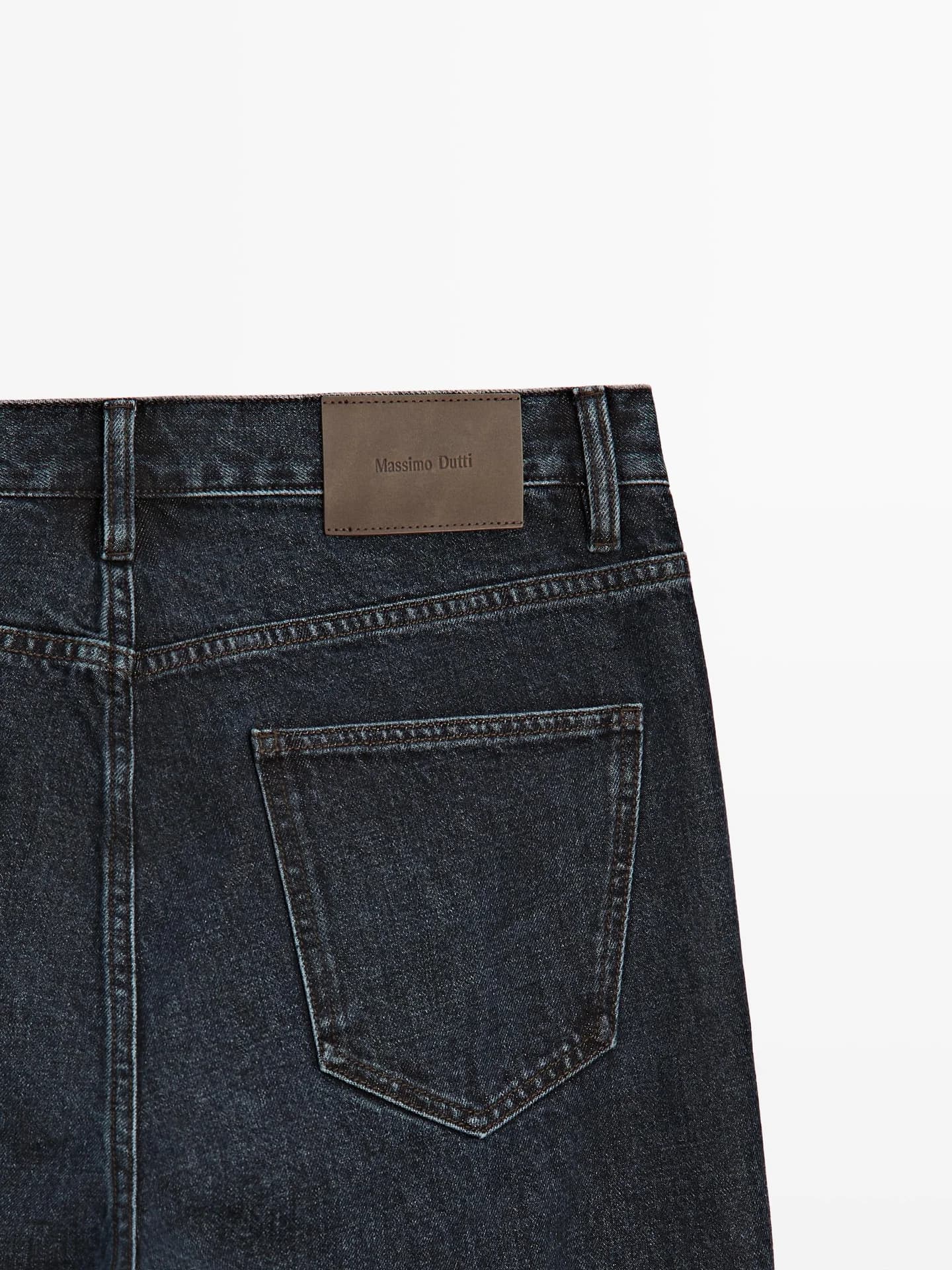 Джинсы прямого кроя - фото 7