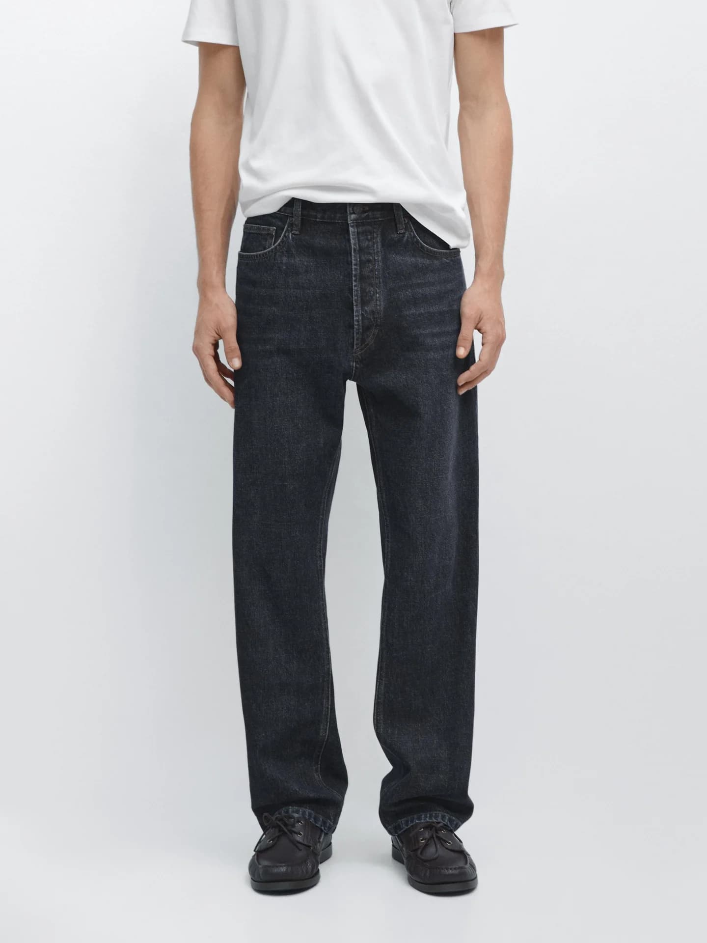 Джинсы прямого кроя - фото 10