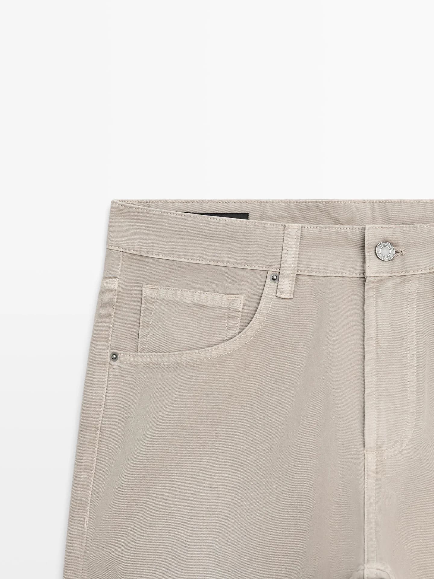 Джинсы расслабленного кроя - фото 5