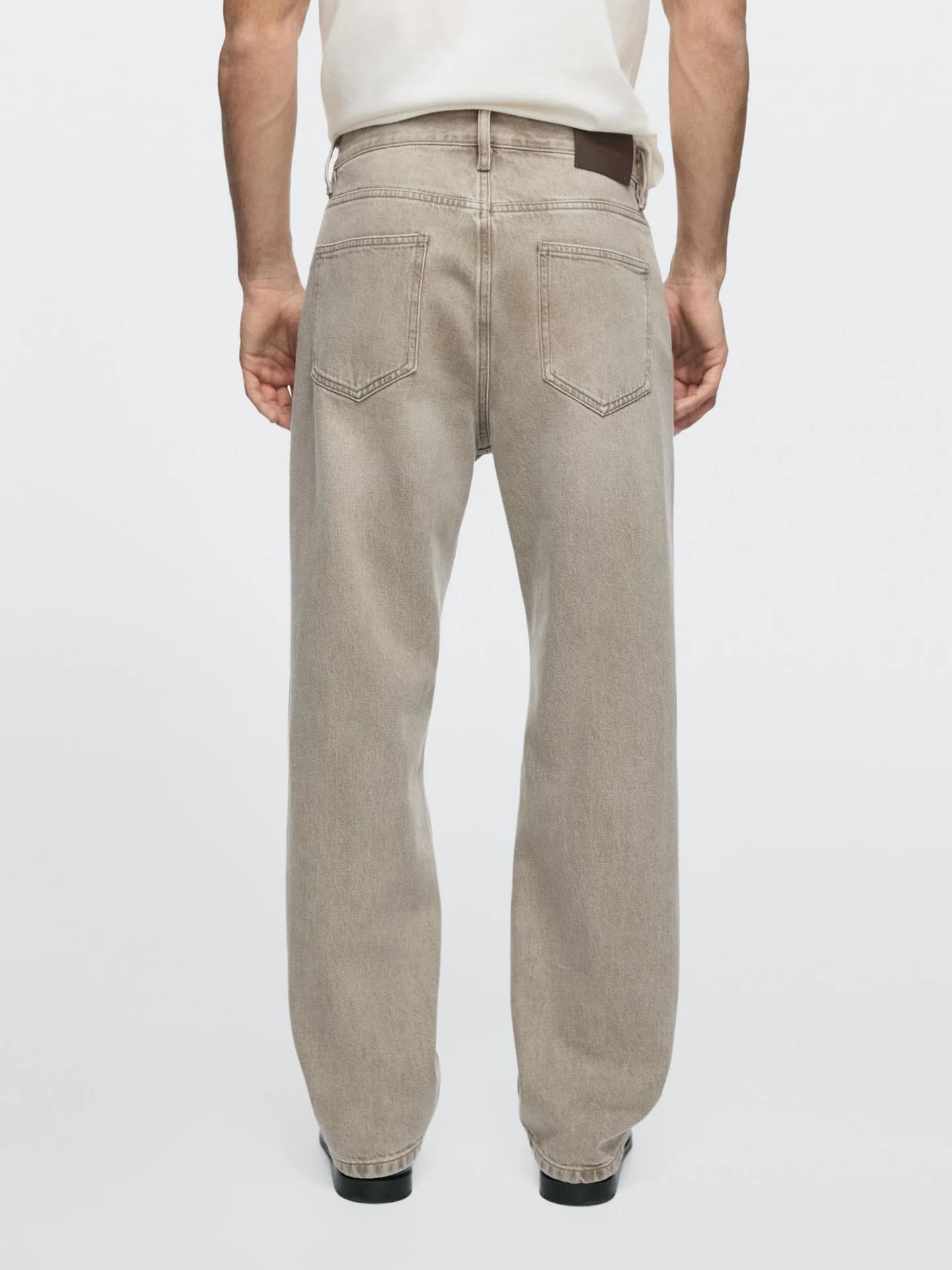 Джинсы прямого кроя - фото 9