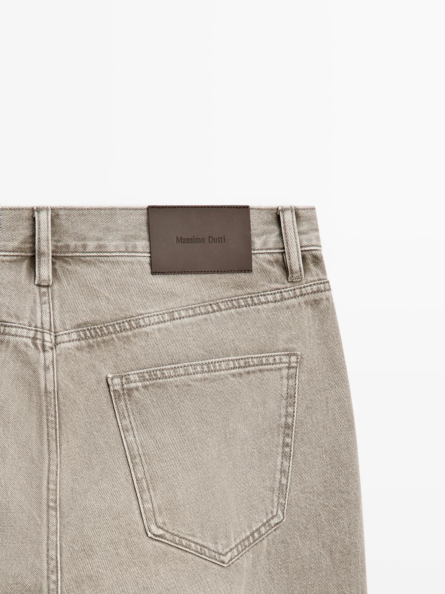 Джинсы прямого кроя - фото 17