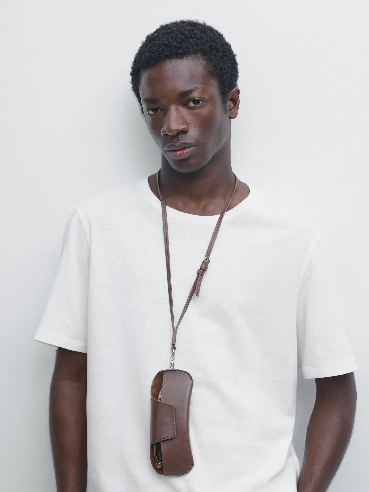 Футболка с короткими рукавами из смесового льна - фото 19