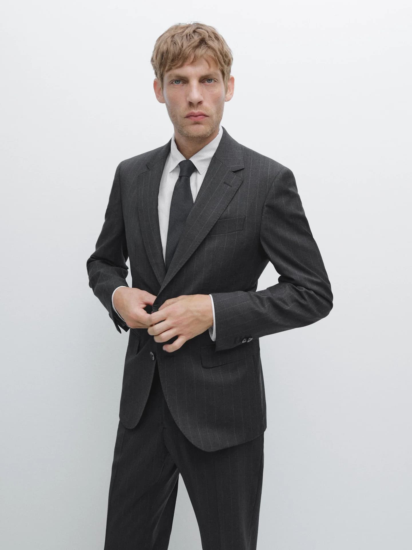 Пиджак в тонкую полоску - фото 10