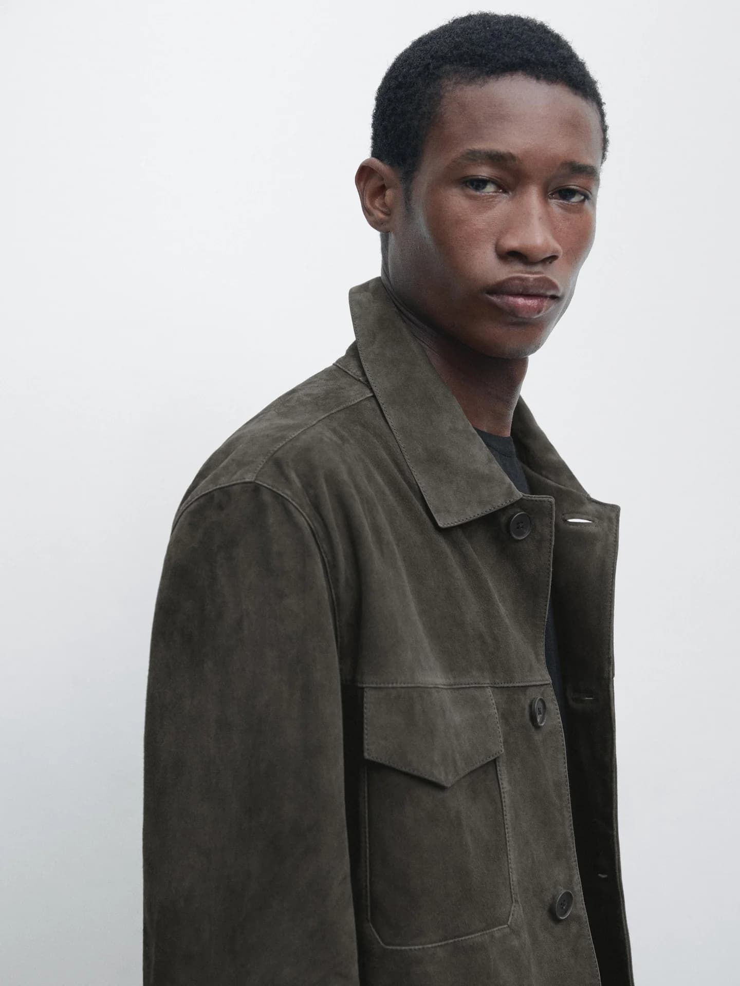 Замшевая кожаная куртка с карманами - фото 4