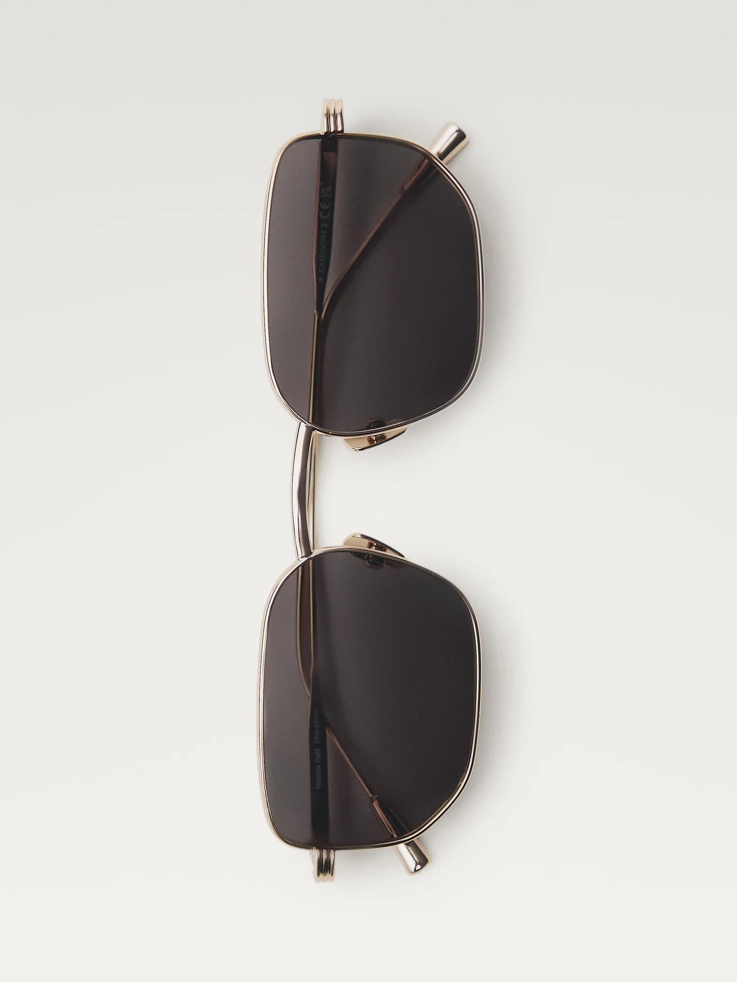 Квадратные металлические солнцезащитные очки - фото 4