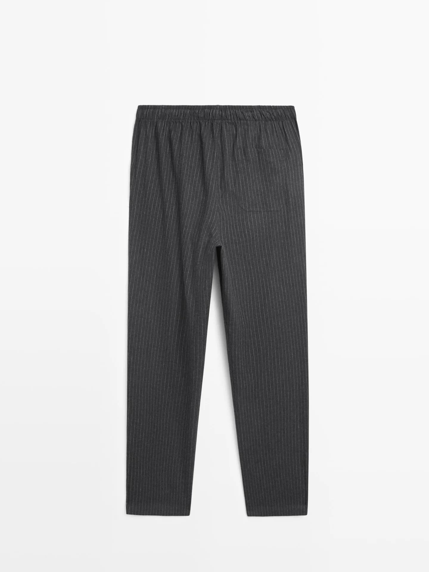 Пижама в полоску из 100% хлопка и футболка с длинными рукавами. - фото 4