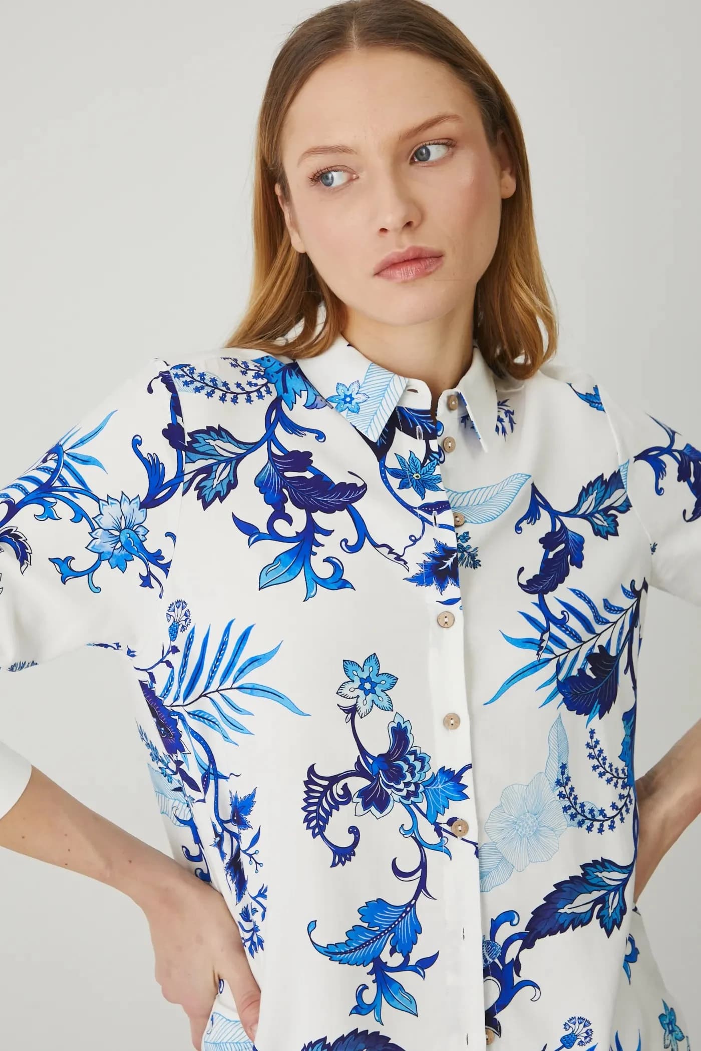 Рубашка из смесового льна - фото 4