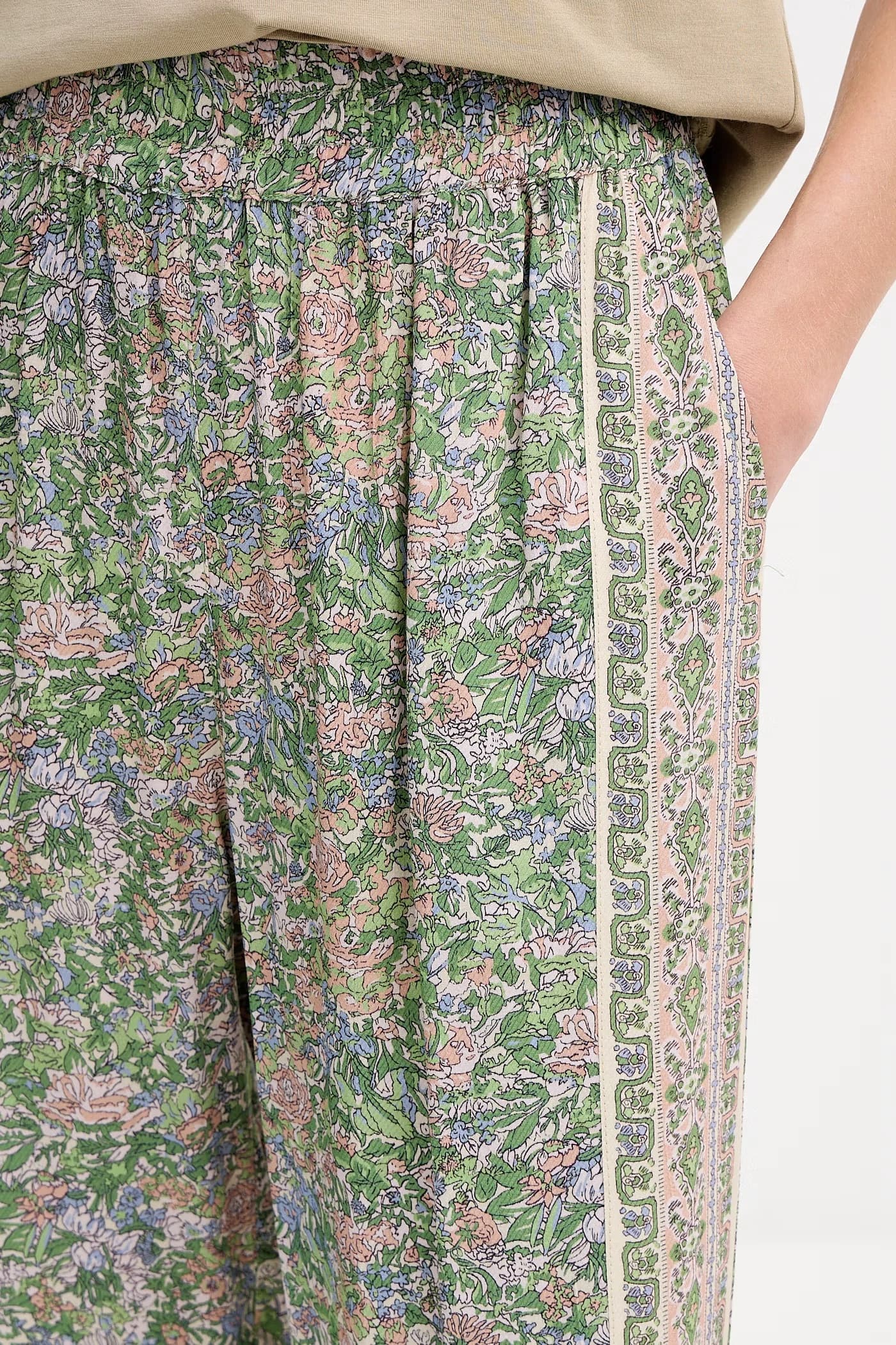 Женские брюки Bala из вискозы - фото 4