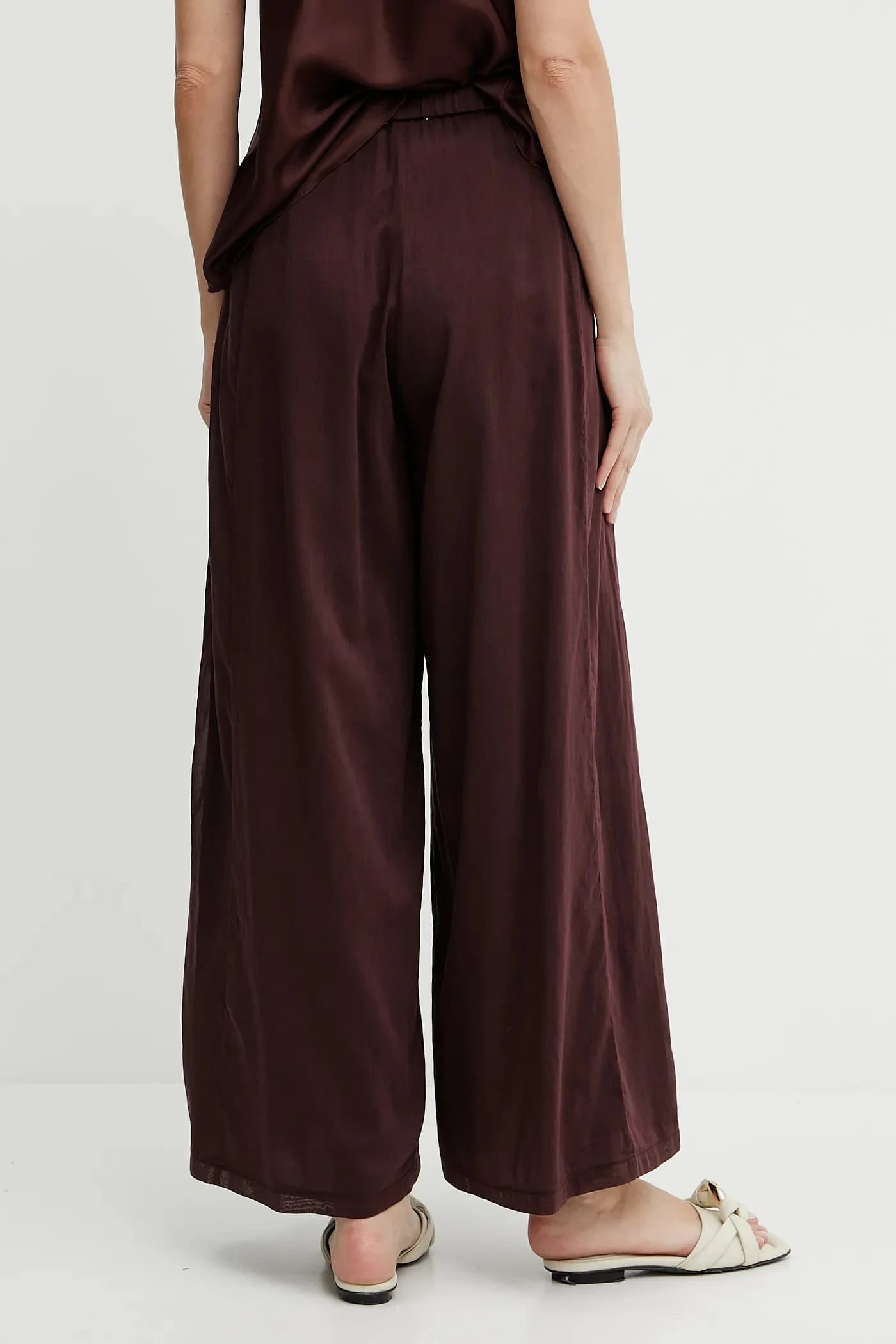 Брюки с оттенком шелка - фото 3