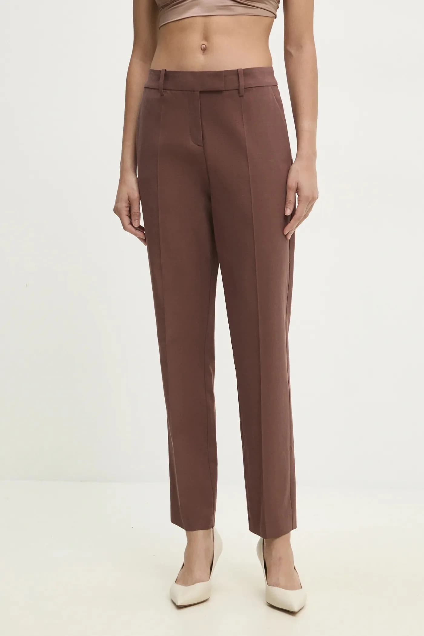 Костюмные брюки прямого кроя - фото 2