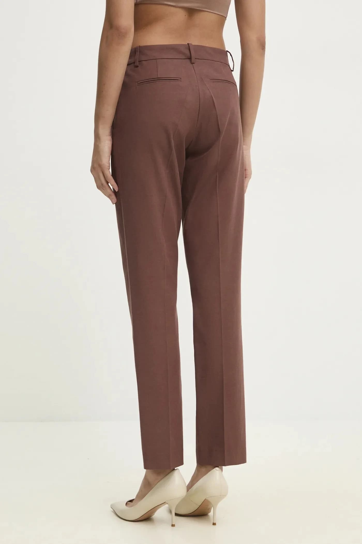 Костюмные брюки прямого кроя - фото 3