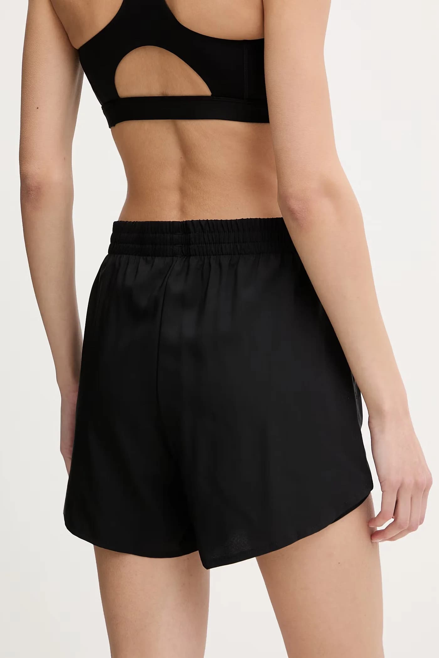 Тренировочные шорты - фото 3