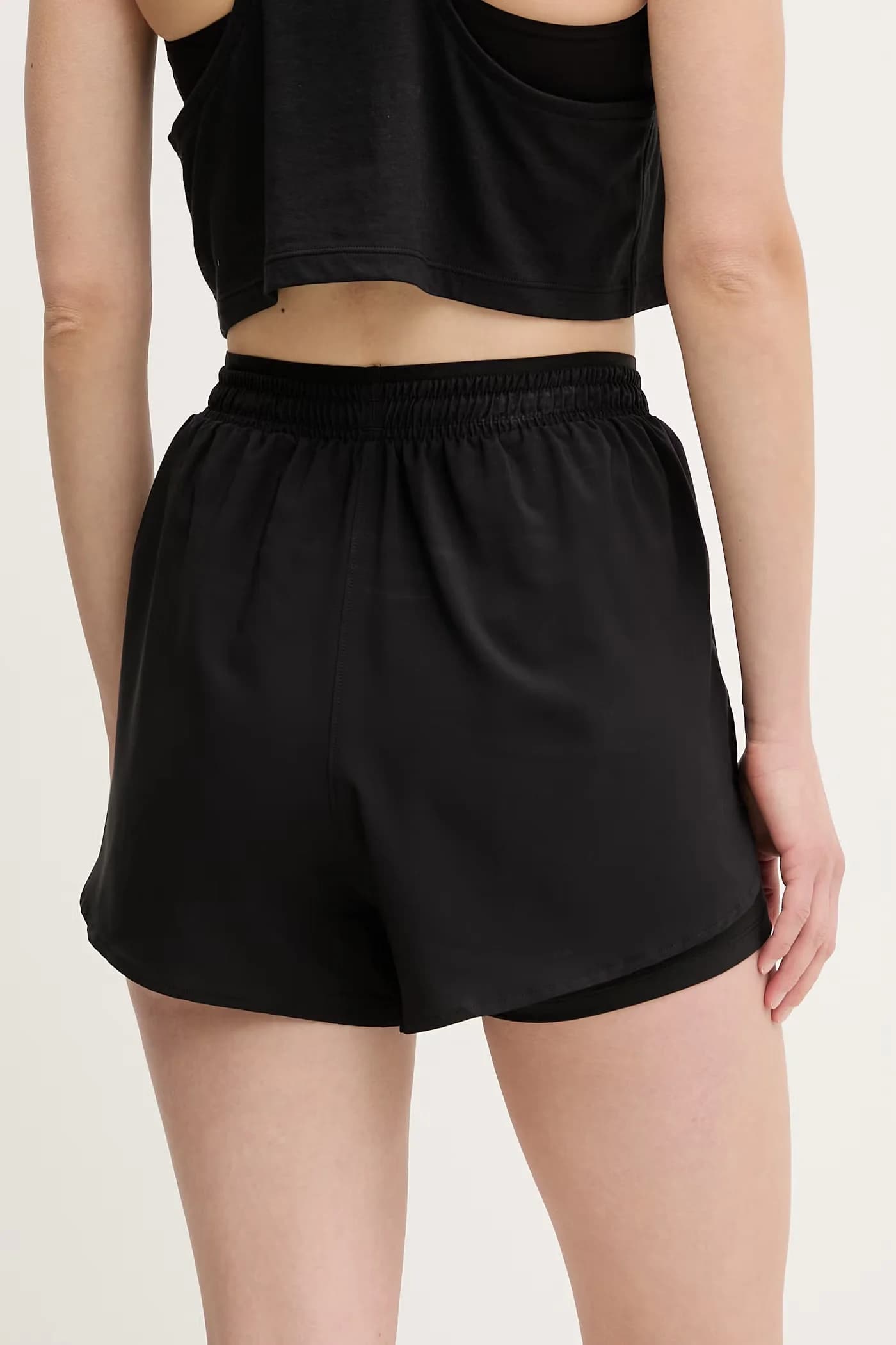 Тренировочные шорты - фото 3