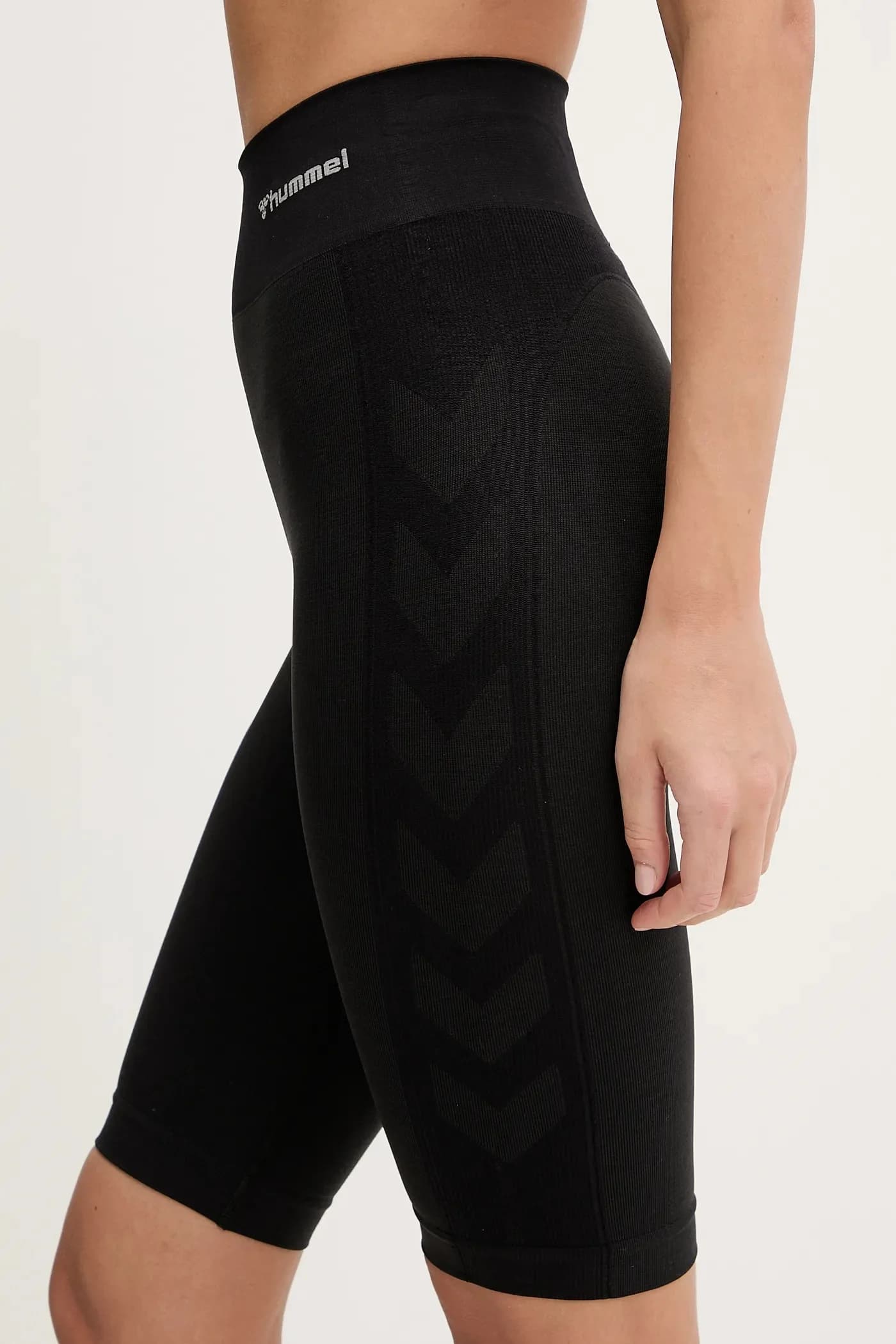 Тренировочные шорты - фото 4