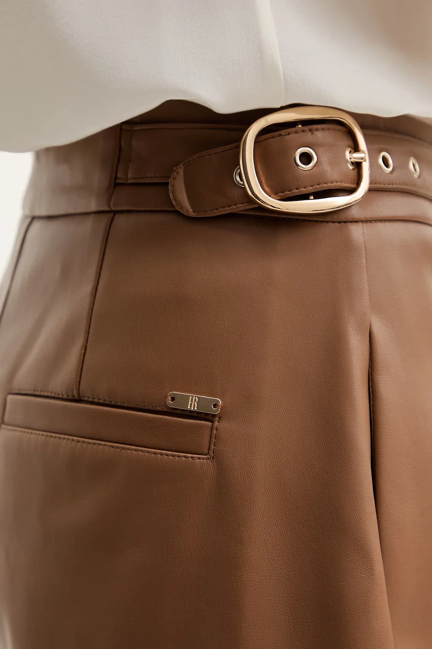 Шорты - фото 4