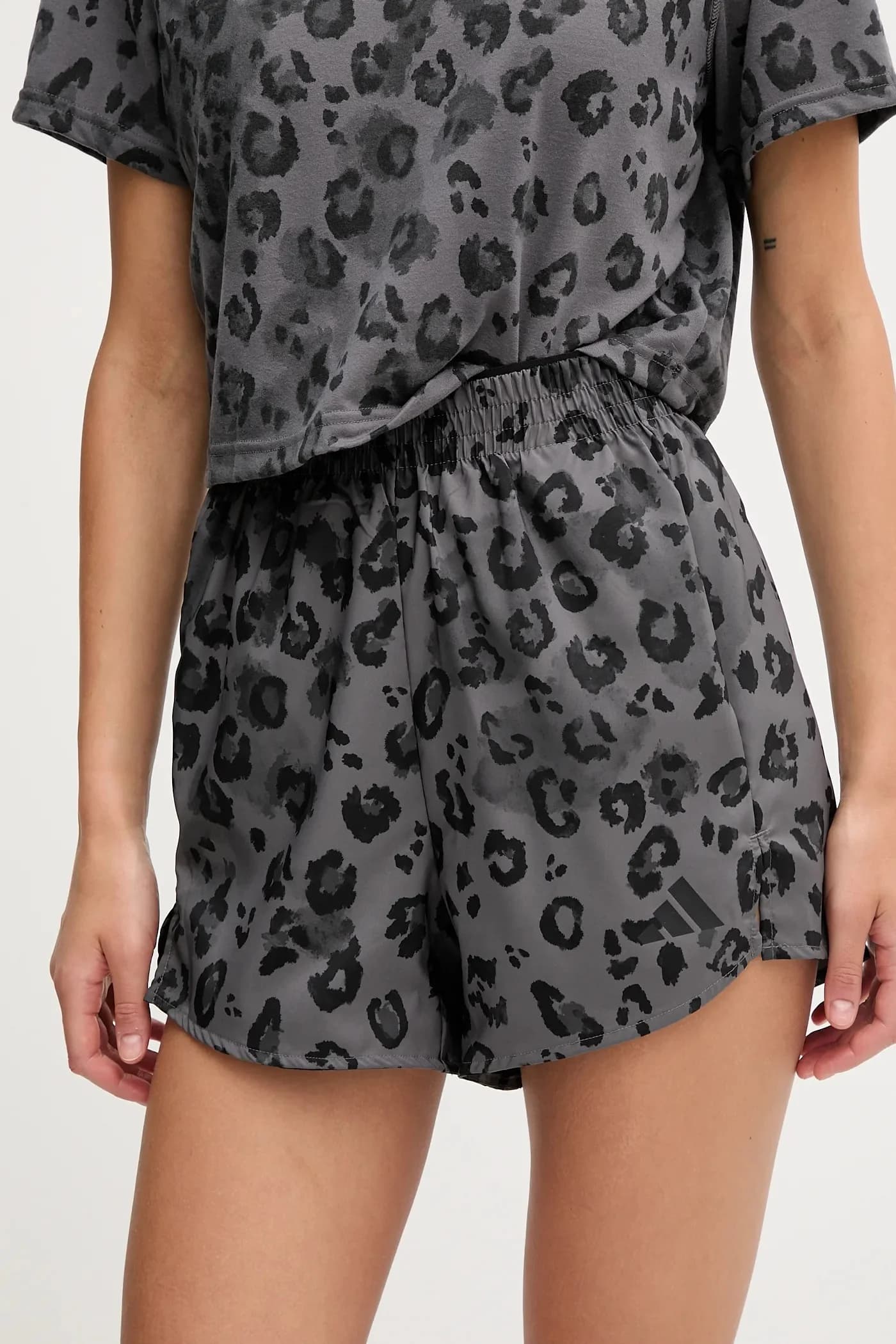 Тренировочные шорты