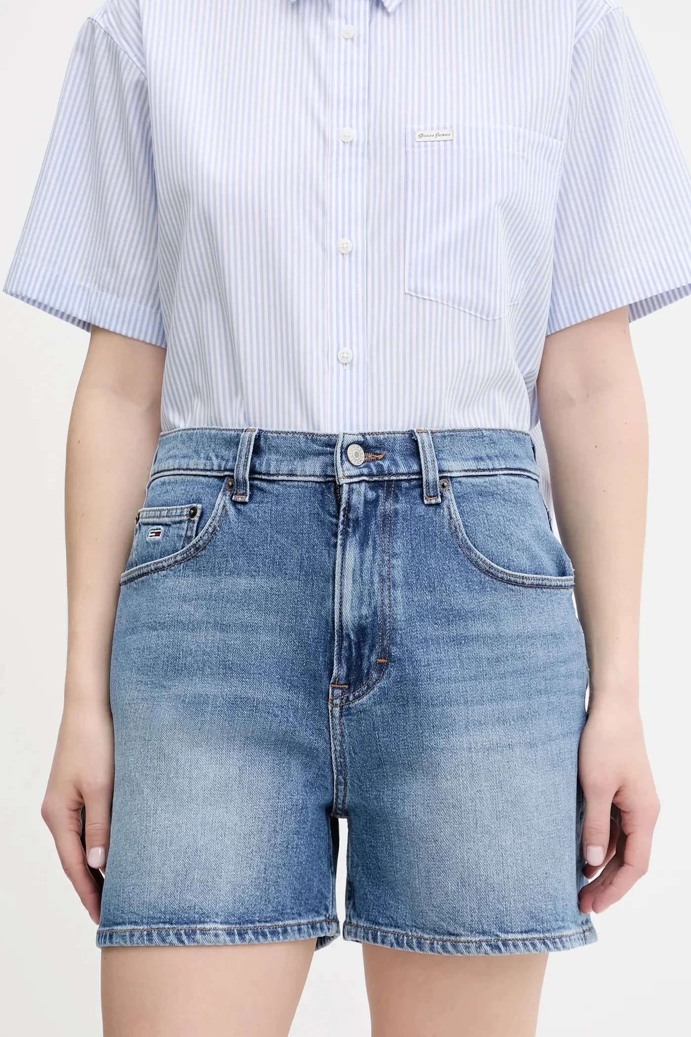 Джинсовые шорты