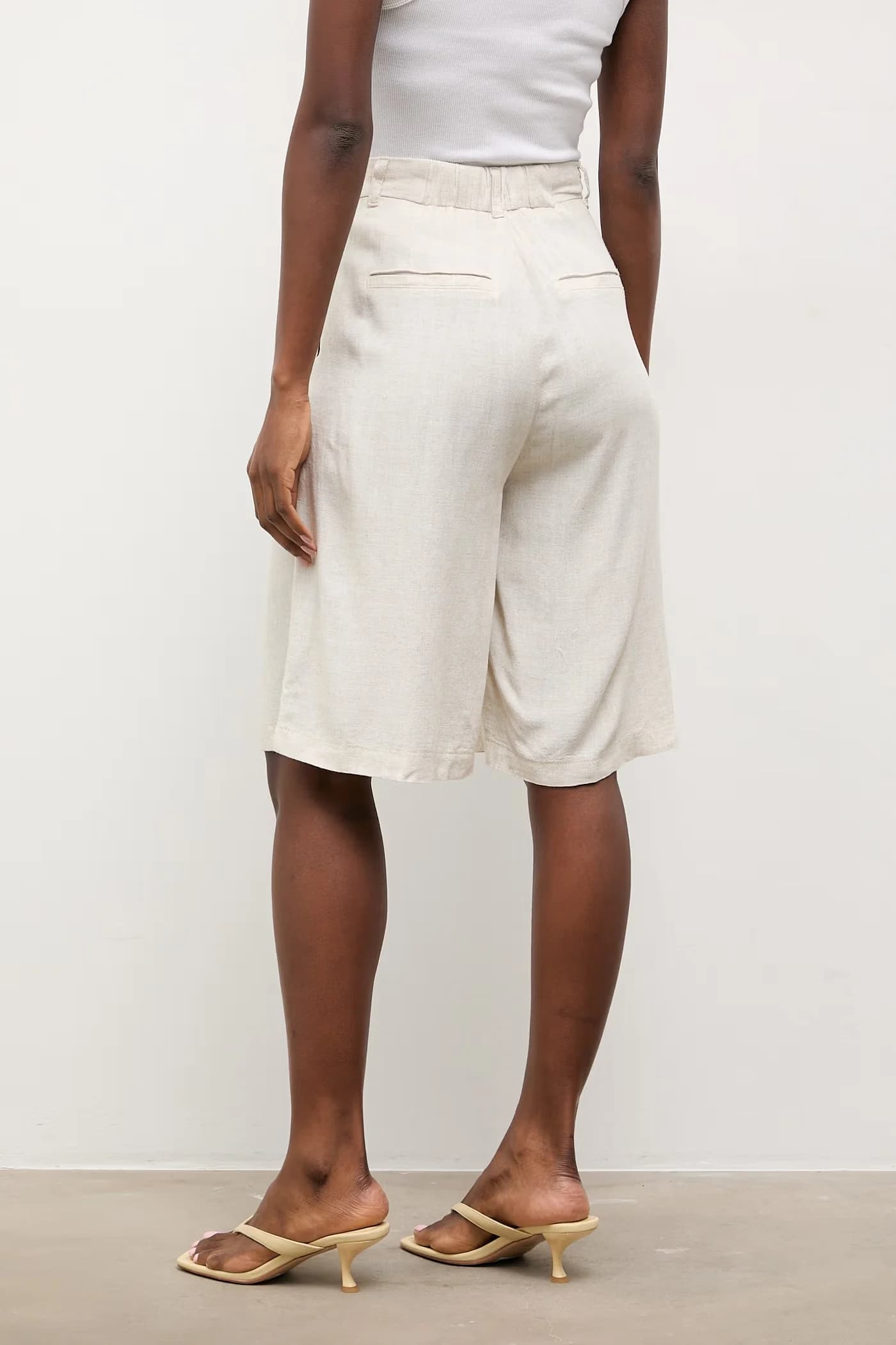 Льняные шорты - фото 3