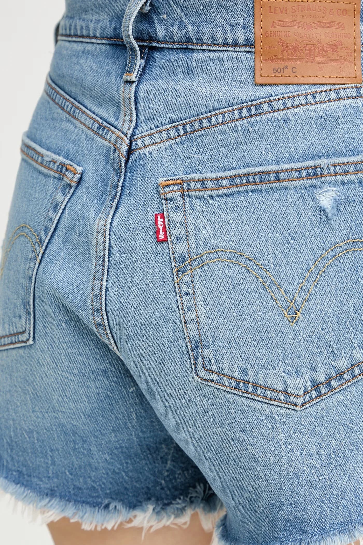 джинсовые шорты 501® CURVE - фото 4