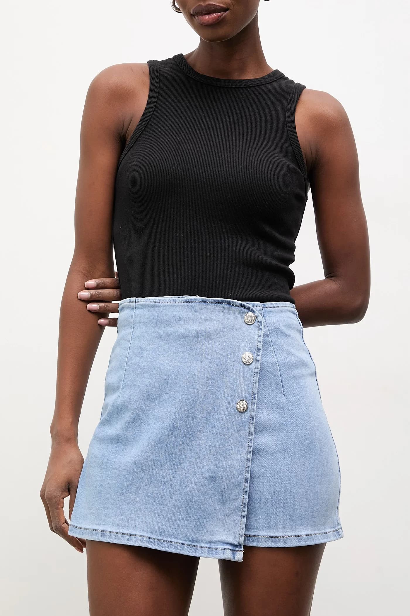 Джинсовая юбка и брюки - фото 3